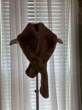 Banana Republic Brown Faux Fur Pull-Through Scarf